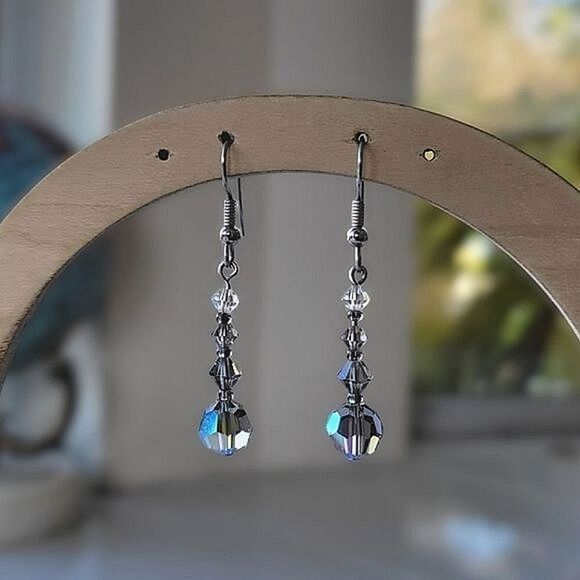 Vtg smoke grey iridescent faceted crystal beaded set - Picture 5 of 10